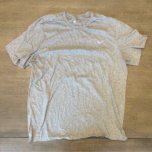 Nike Men's Gray T-Shirt